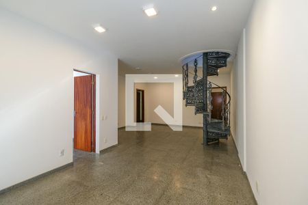 Sala de apartamento para alugar com 4 quartos, 280m² em Vila Isabel, Rio de Janeiro