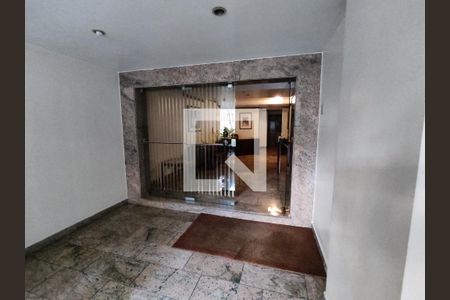 Apartamento para alugar com 280m², 4 quartos e 2 vagas Apartamento para alugar com 280m², 4 quartos e 2 vagasFachada e portaria