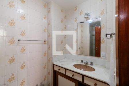 Apartamento para alugar com 280m², 4 quartos e 2 vagas Apartamento para alugar com 280m², 4 quartos e 2 vagasBanheiro da Suíte 2