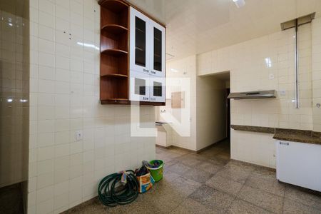 Apartamento para alugar com 280m², 4 quartos e 2 vagas Apartamento para alugar com 280m², 4 quartos e 2 vagasCozinha - Armários