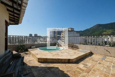 Apartamento para alugar com 280m², 4 quartos e 2 vagas Apartamento para alugar com 280m², 4 quartos e 2 vagasPiscina