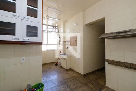 Apartamento para alugar com 280m², 4 quartos e 2 vagas Apartamento para alugar com 280m², 4 quartos e 2 vagasCozinha