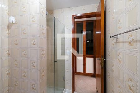 Apartamento para alugar com 280m², 4 quartos e 2 vagas Apartamento para alugar com 280m², 4 quartos e 2 vagasBanheiro da Suíte 1