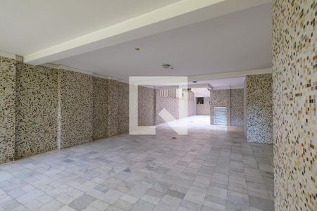 Apartamento para alugar com 280m², 4 quartos e 2 vagas Apartamento para alugar com 280m², 4 quartos e 2 vagasÁrea comum - Salão de festas