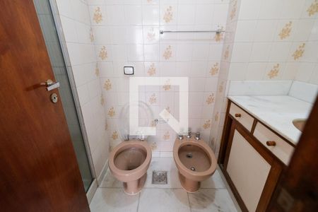 Apartamento para alugar com 280m², 4 quartos e 2 vagas Apartamento para alugar com 280m², 4 quartos e 2 vagasBanheiro da Suíte 2