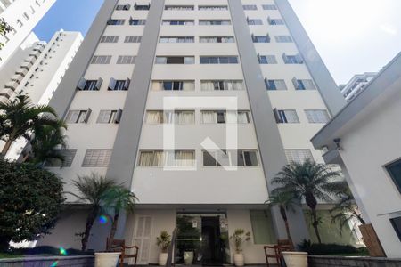 Apartamento para alugar com 70m², 2 quartos e 1 vagaFachada
