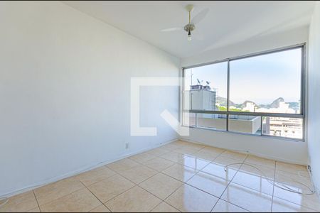 Sala de apartamento à venda com 2 quartos, 100m² em Icaraí, Niterói