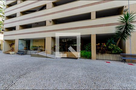 Apartamento à venda com 100m², 2 quartos e 1 vaga Apartamento à venda com 100m², 2 quartos e 1 vagaFachada