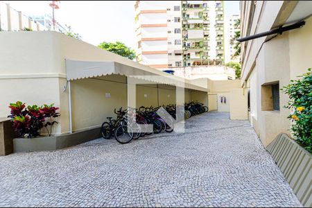 Apartamento à venda com 100m², 2 quartos e 1 vaga Apartamento à venda com 100m², 2 quartos e 1 vagaGaragem