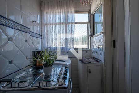 Apartamento à venda com 81m², 2 quartos e 1 vagaÁrea de Serviço
