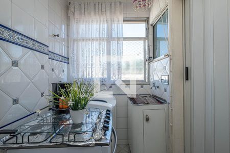 Apartamento à venda com 81m², 2 quartos e 1 vagaÁrea de Serviço