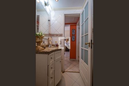 Apartamento à venda com 81m², 2 quartos e 1 vagaBanheiro Social