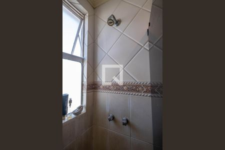 Apartamento à venda com 81m², 2 quartos e 1 vagaBanheiro Social