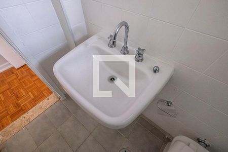 Apartamento para alugar com 168m², 3 quartos e 1 vaga Apartamento para alugar com 168m², 3 quartos e 1 vagaBanheiro Social 2