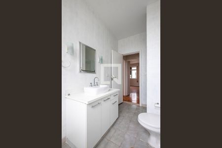 Apartamento para alugar com 168m², 3 quartos e 1 vaga Apartamento para alugar com 168m², 3 quartos e 1 vagaBanheiro Social 1