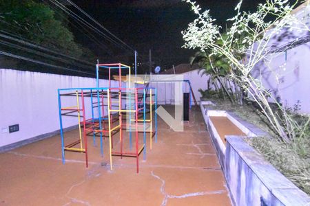 Apartamento à venda com 189m², 4 quartos e 3 vagas Apartamento à venda com 189m², 4 quartos e 3 vagasÁrea Comum - Playground