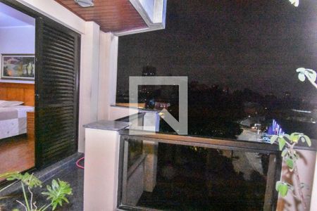 Apartamento à venda com 189m², 4 quartos e 3 vagas Apartamento à venda com 189m², 4 quartos e 3 vagasVaranda do Quarto