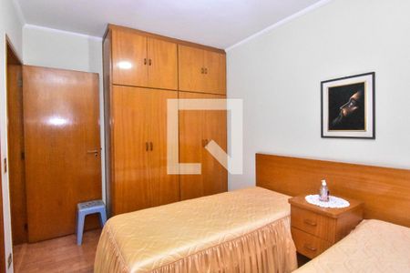 Apartamento à venda com 189m², 4 quartos e 3 vagas Apartamento à venda com 189m², 4 quartos e 3 vagasQuarto 2 - Suíte