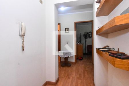 Apartamento à venda com 189m², 4 quartos e 3 vagas Apartamento à venda com 189m², 4 quartos e 3 vagasCorredor