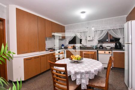 Apartamento à venda com 189m², 4 quartos e 3 vagas Apartamento à venda com 189m², 4 quartos e 3 vagasCozinha