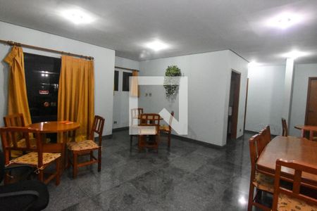 Apartamento à venda com 189m², 4 quartos e 3 vagas Apartamento à venda com 189m², 4 quartos e 3 vagasÁrea comum - Salão de festas