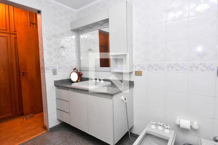 Apartamento à venda com 189m², 4 quartos e 3 vagas Apartamento à venda com 189m², 4 quartos e 3 vagasBanheiro da Suíte