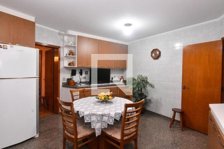 Apartamento à venda com 189m², 4 quartos e 3 vagas Apartamento à venda com 189m², 4 quartos e 3 vagasCozinha