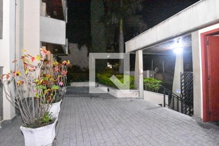 Apartamento à venda com 189m², 4 quartos e 3 vagas Apartamento à venda com 189m², 4 quartos e 3 vagasÁrea comum