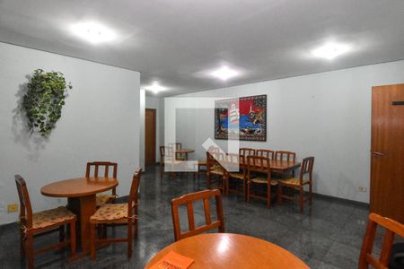 Apartamento à venda com 189m², 4 quartos e 3 vagas Apartamento à venda com 189m², 4 quartos e 3 vagasÁrea comum - Salão de festas
