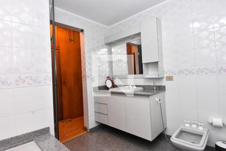 Apartamento à venda com 189m², 4 quartos e 3 vagas Apartamento à venda com 189m², 4 quartos e 3 vagasBanheiro da Suíte