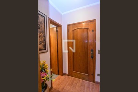 Apartamento à venda com 189m², 4 quartos e 3 vagas Apartamento à venda com 189m², 4 quartos e 3 vagasHall de Entrada