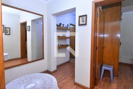 Apartamento à venda com 189m², 4 quartos e 3 vagas Apartamento à venda com 189m², 4 quartos e 3 vagasCorredor