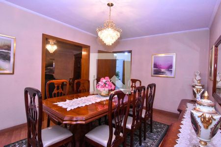 Apartamento à venda com 189m², 4 quartos e 3 vagas Apartamento à venda com 189m², 4 quartos e 3 vagasSala de Jantar