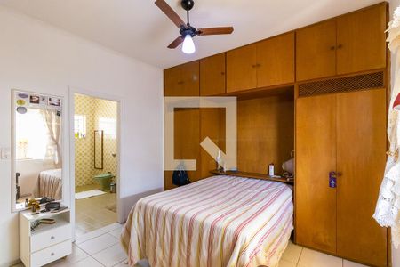 Quarto 1 - Suíte de casa à venda com 4 quartos, 220m² em Parque São Quirino, Campinas