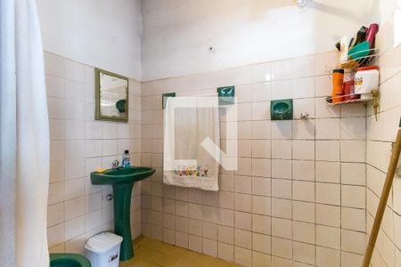 Casa à venda com 220m², 4 quartos e 3 vagasBanheiro da edícula