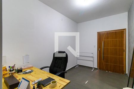 Casa à venda com 220m², 4 quartos e 3 vagasEscritório