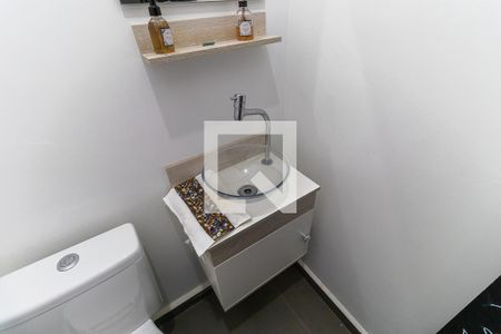 Casa à venda com 220m², 4 quartos e 3 vagasBanheiro do escritório