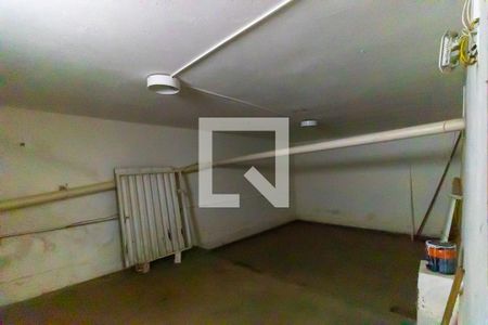 Casa à venda com 220m², 4 quartos e 3 vagasQuarto de apoio