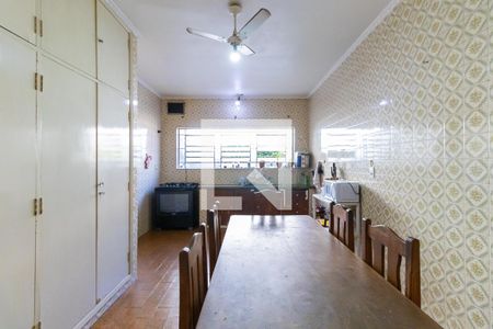 Casa à venda com 220m², 4 quartos e 3 vagasCozinha