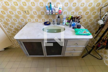 Banheiro da suíte de casa à venda com 4 quartos, 220m² em Parque São Quirino, Campinas