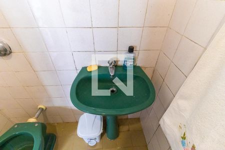 Casa à venda com 220m², 4 quartos e 3 vagasBanheiro da edícula