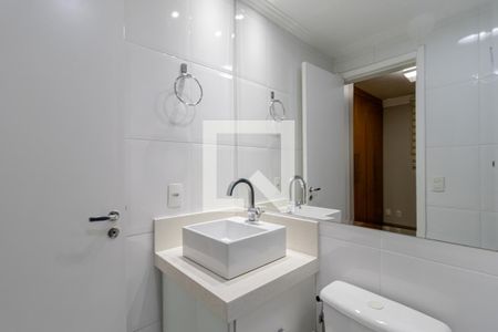 Apartamento à venda com 63m², 3 quartos e 1 vaga Apartamento à venda com 63m², 3 quartos e 1 vagaBanheiro da Suíte