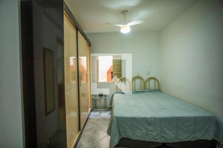 Casa à venda com 176m², 5 quartos e 3 vagasQuarto 2