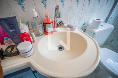 Casa à venda com 176m², 5 quartos e 3 vagasCASA 2 - Banheiro