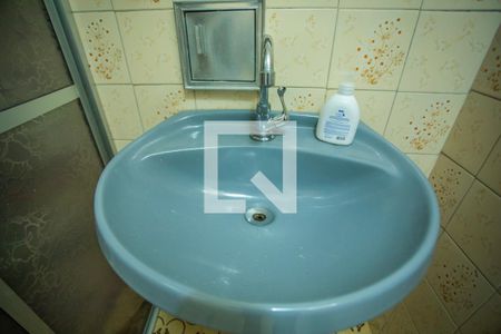 Casa à venda com 176m², 5 quartos e 3 vagasBanheiro