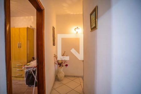 Casa à venda com 176m², 5 quartos e 3 vagasCASA 2 - Corredor