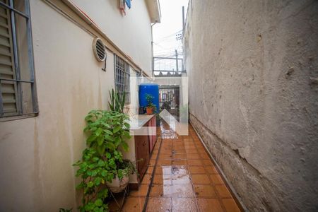 Casa à venda com 176m², 5 quartos e 3 vagasCorredor