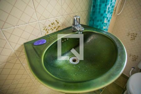 Casa à venda com 176m², 5 quartos e 3 vagasCASA 2 - Banheiro