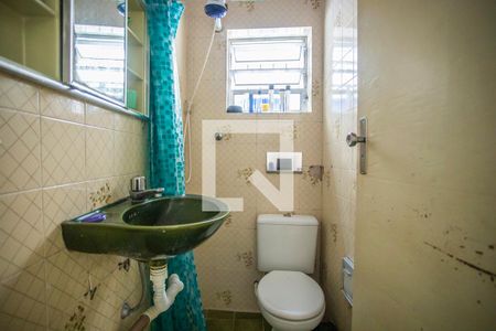 Casa à venda com 176m², 5 quartos e 3 vagasCASA 2 - Banheiro