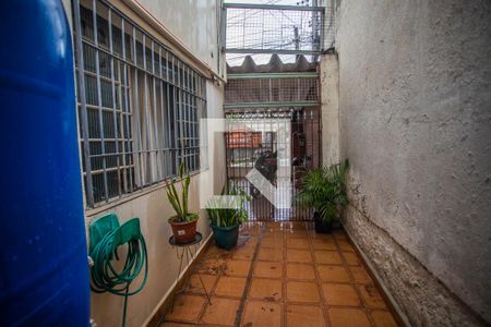 Casa à venda com 176m², 5 quartos e 3 vagasCorredor